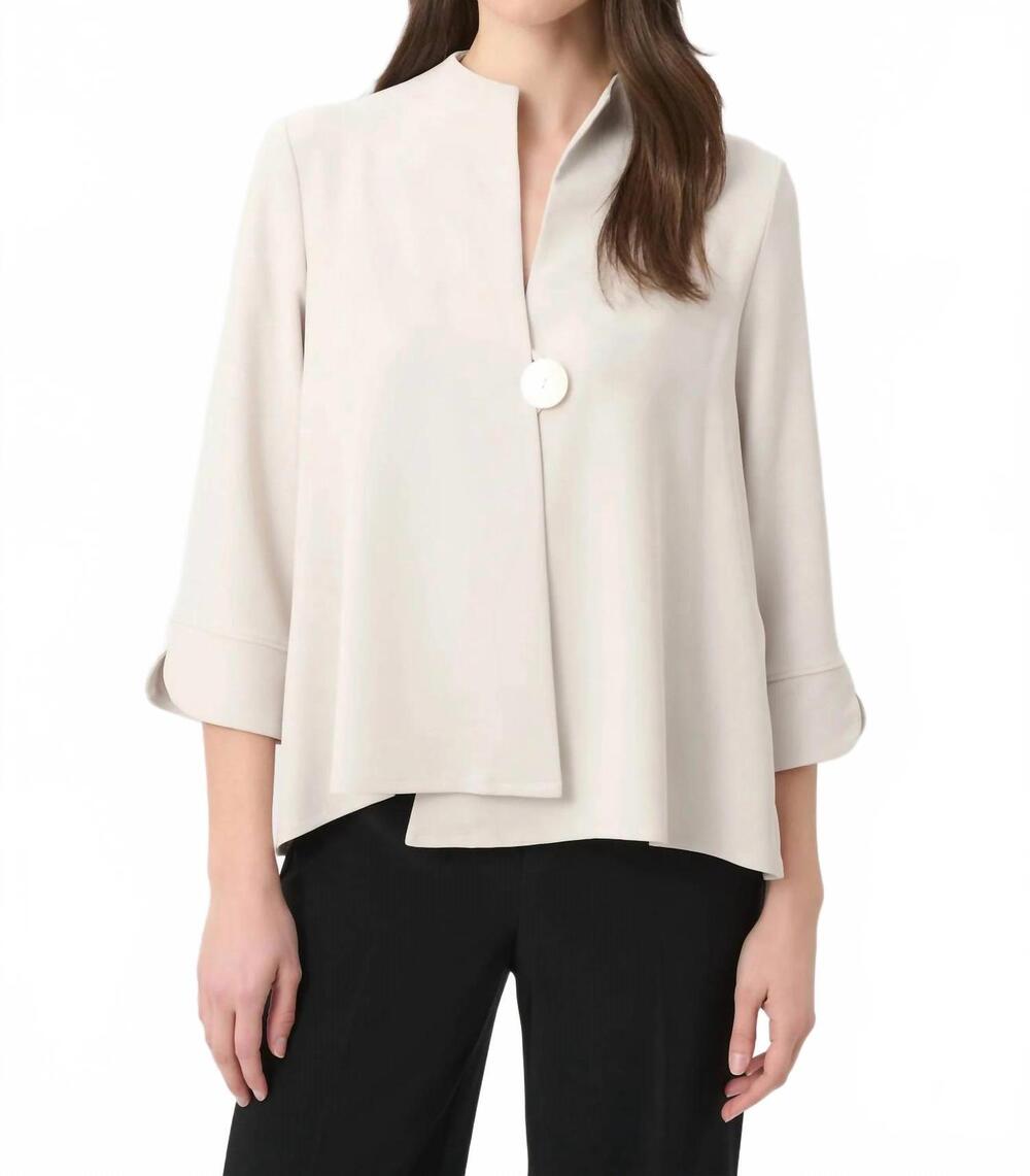 NEW JOSEPH RIBKOFF statement button 3/4 sleeves swing jacket in off-white